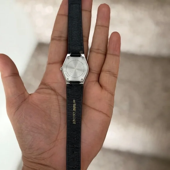 Victorinox Silver and Black Dial leather strap WomensWatch display picture 1